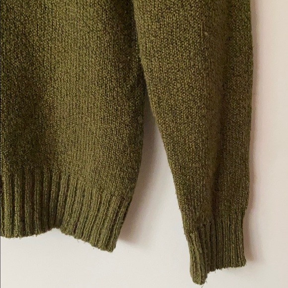 Carolyn Taylor Knit V-Neck Sweater - Picture 5 of 8